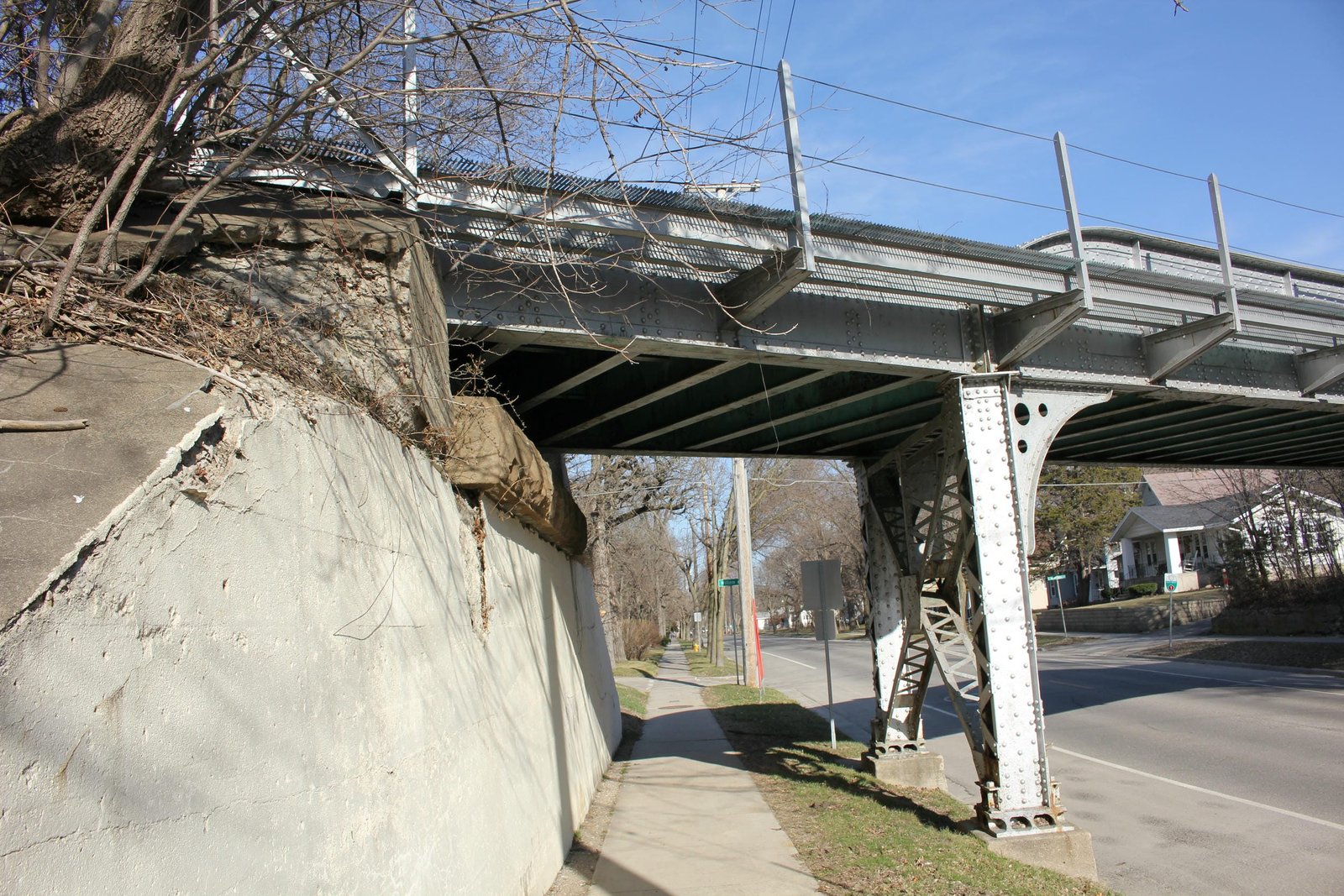 North span